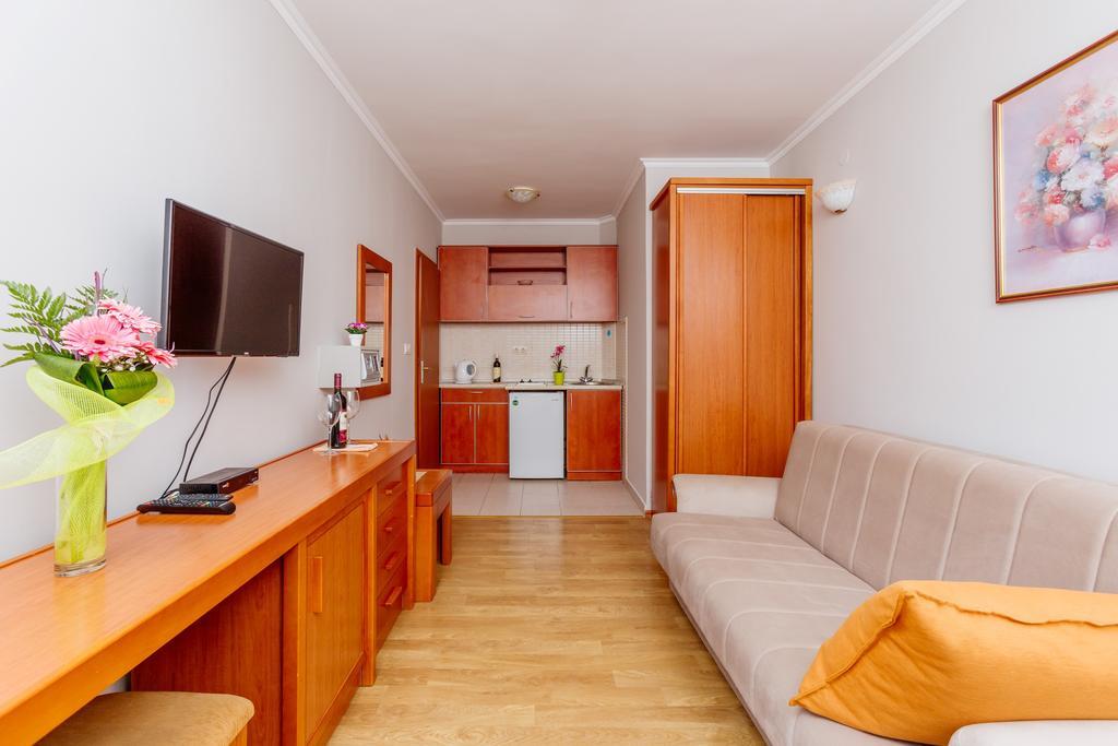 Apartments Perper Tivat Exterior photo